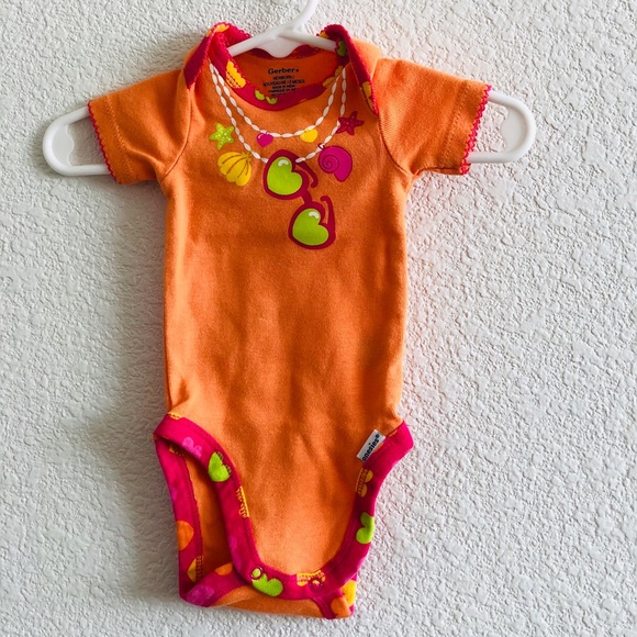 Onsie - Picture 3 of 8